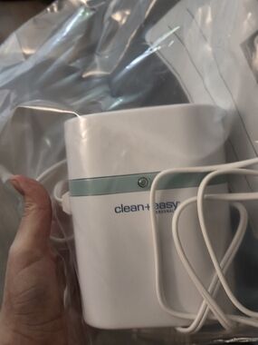 Clean + Easy Travel Self Wax Kit in White with Mint Trim